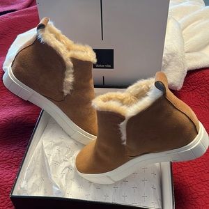 Dolce Vita wedged suede sneaker